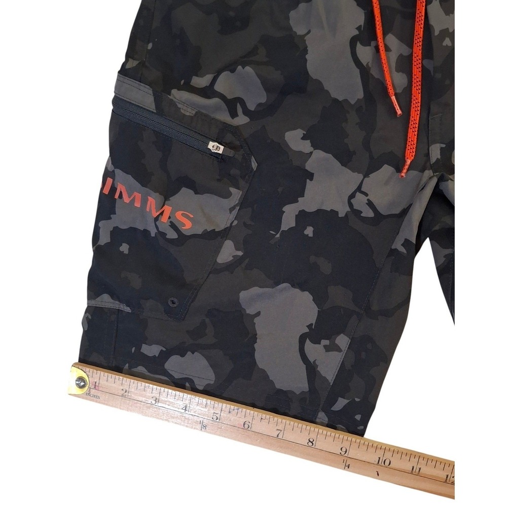 Simms Camo Board Shorts Mens 30 Gray Black Camouflage Cargo Stretch Fishing - Picture 9 of 9